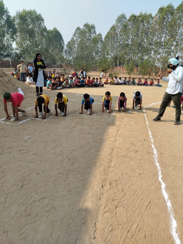 युनिवर्सल पब्लिक स्कूल झोरड़ रोही में हुई खेलकूद प्रतियोगिता