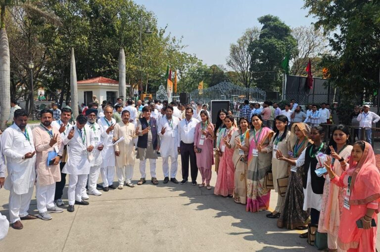 ट्रिपल इंजन की सरकार खोलेगी विकास के द्वार