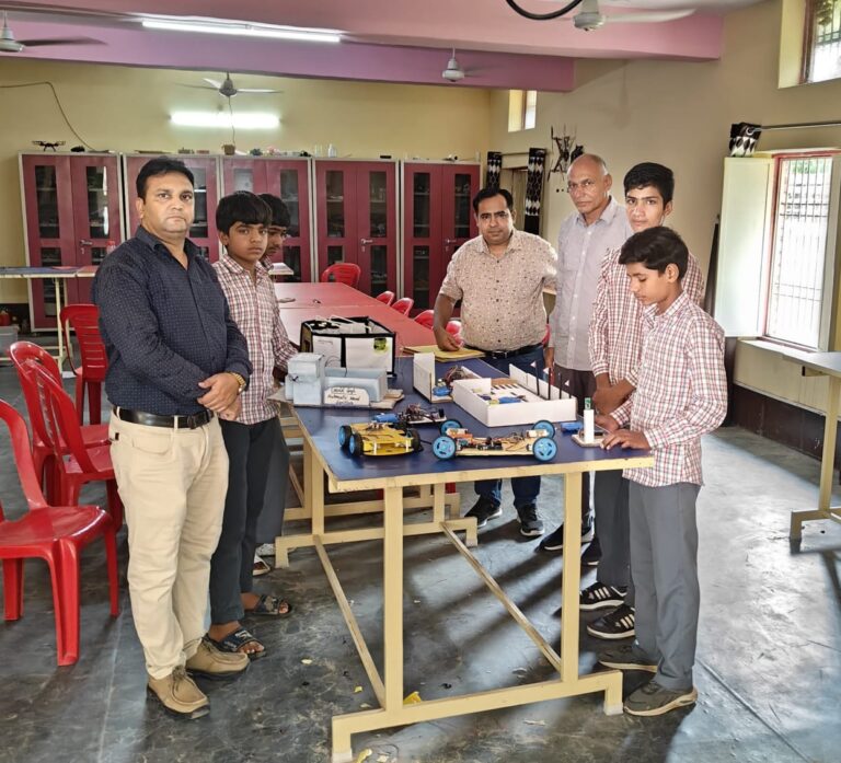 49 विद्यार्थियों के आईडिया इंस्पायर अवार्ड मानक के तहत चयनित  