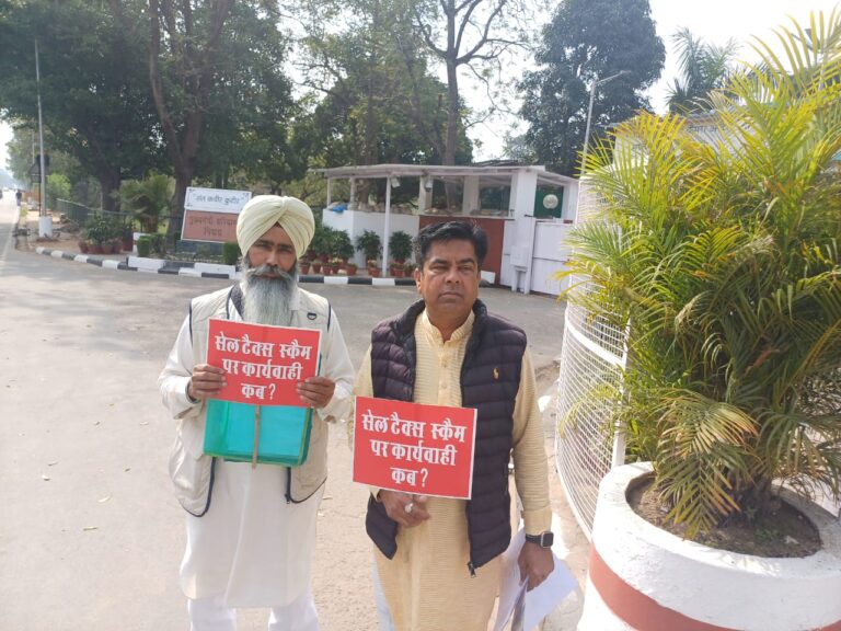 सीएम से मिलने की मांग पर अड़े, जब तक कार्रवाई नहीं होती, जारी रहेगा संघर्ष