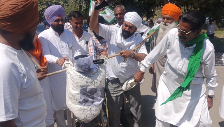 भगवंत मान सरकार ने किसानों की पीठ में छुर्रा घोंपा