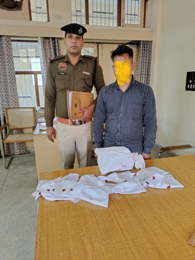 नशीली गोलियों व इंजेक्शन सहित एक काबु
