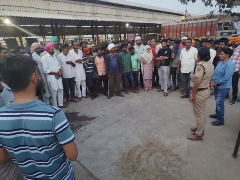 महिला थाना डबवाली कर रही है आमजन को नशे के दुष्परिणामों के बारे में जागरूक