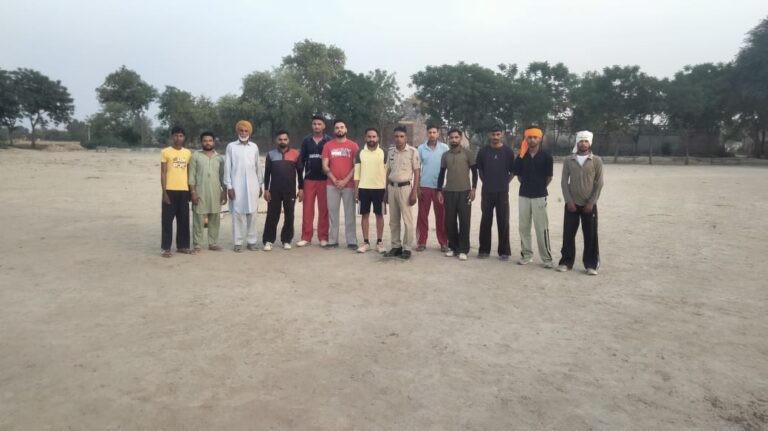 थाना कालांवाली टीम ने गांव धर्मपुरा के युवाओं को बताई नशे  की हानियां व खेलों का जीवन में महत्तव