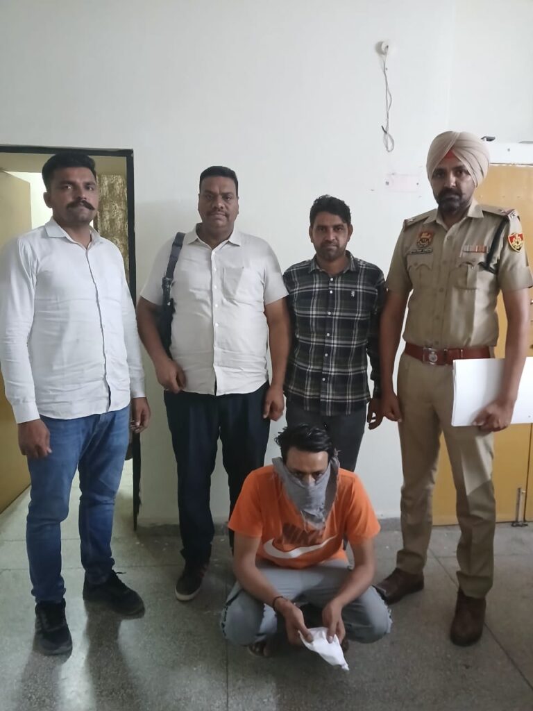 13.46 ग्राम हेरोइन चिट्टा सहित एक को दबोचा