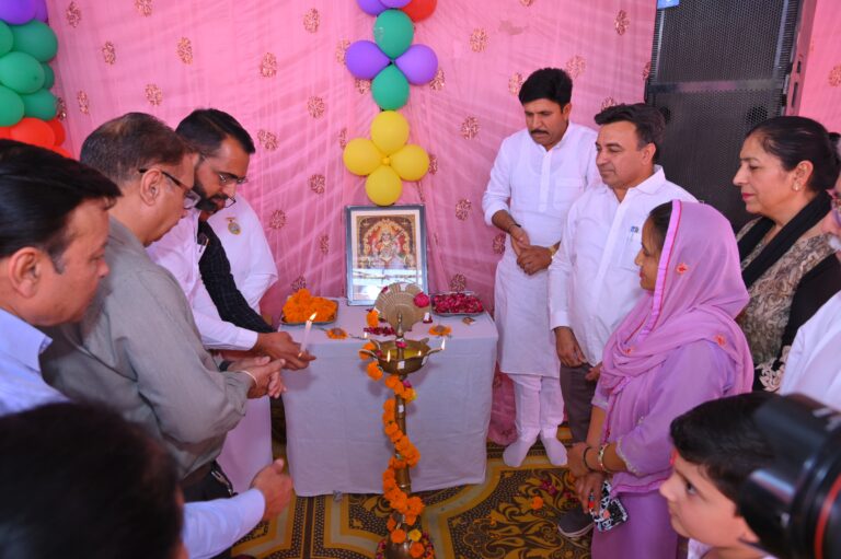 वार्षिक उत्सव में नन्हें बच्चों ने मचाया जमकर धमाल
