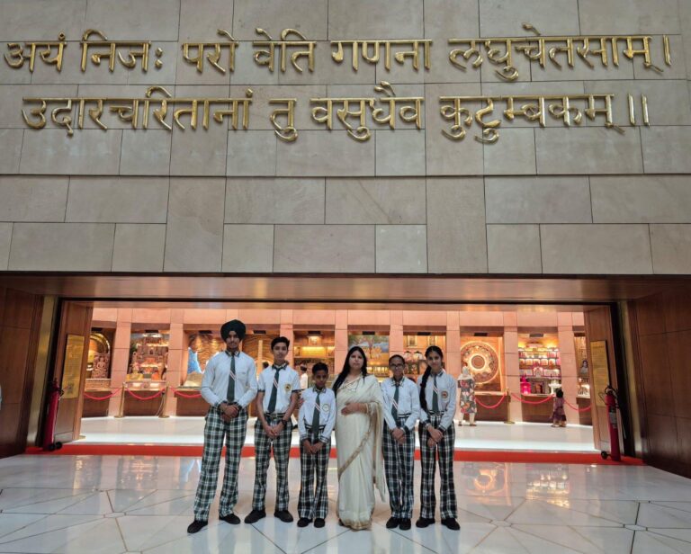 डॉ. कुलदीप कौर के नेतृत्व में एवरग्रीन रॉयल पब्लिक स्कूल के विद्यार्थियों ने किया संसद भवन का ऐतिहासिक भ्रमण