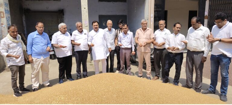 मुख्यमंत्री का  ब्यान गुमराह करने वाला