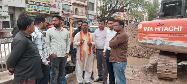 डीसी शांतनु शर्मा  से  मुलाकात