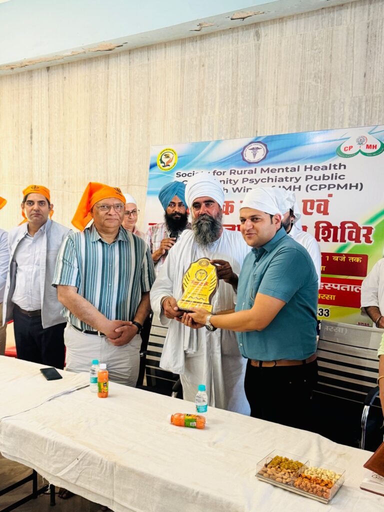 नशा व्यक्ति और समाज दोनों के लिए नुकसानदायक है: डा. राजीव गुप्ता