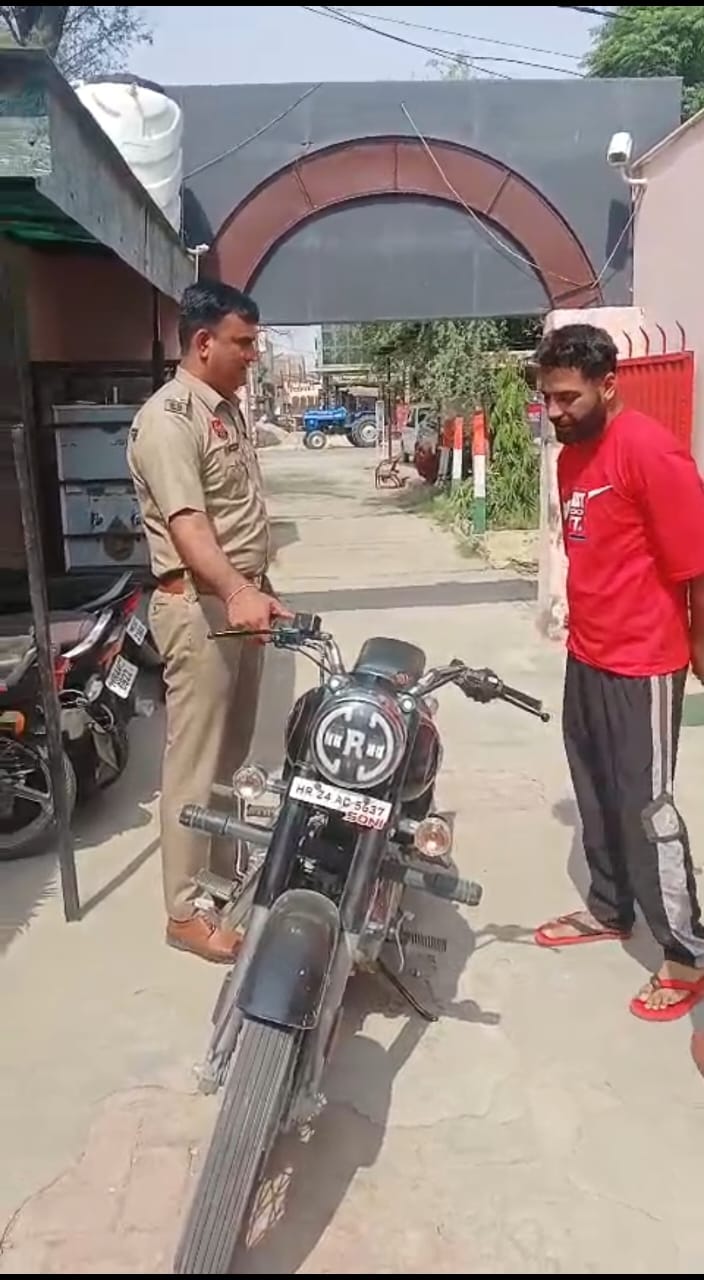 बुलेट पटाखा बजाना पड़ा महंगा