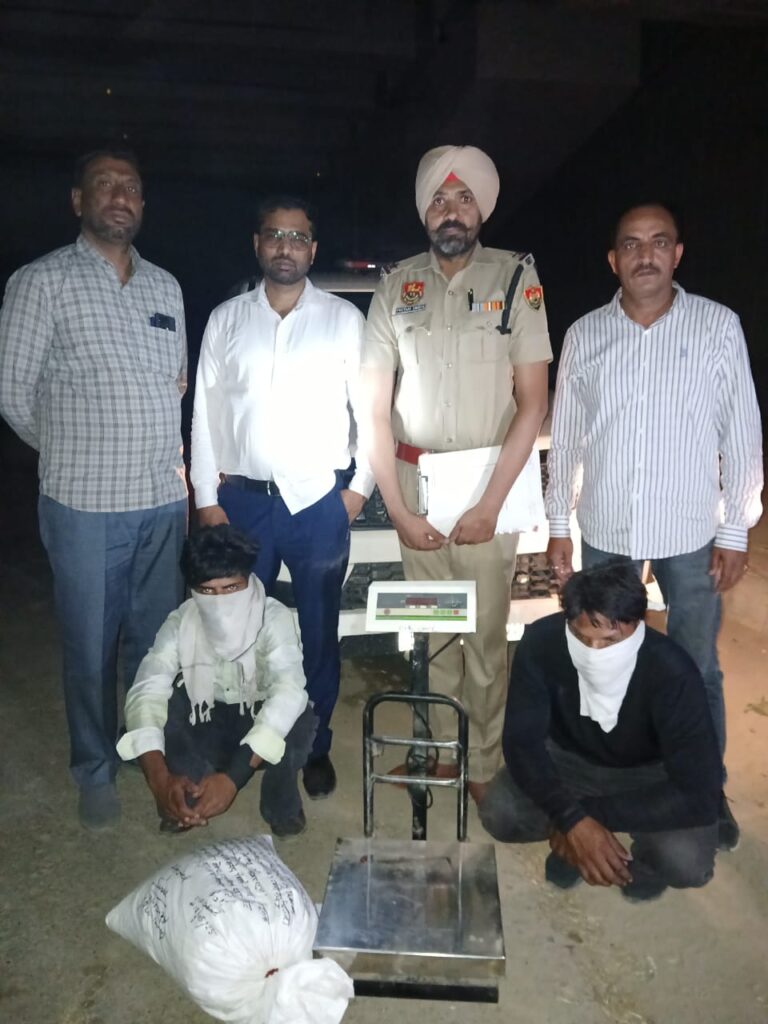 5 किलो डोडा पोस्त सहित दो काबू