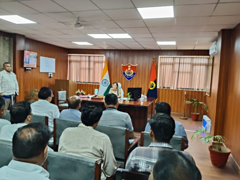 पुलिस अधीक्षक की ज्वैलर्स व आढ़तियों के साथ सुरक्षा मापदंडों के बारे में चर्चा