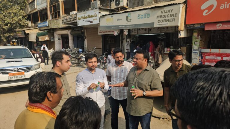 पाइप लाइन डालने के कार्य का मुआयना, दिए अमूल्य सुझाव