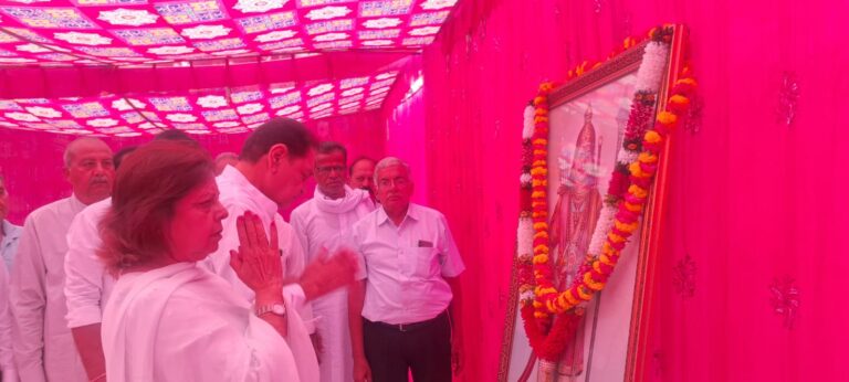 अरूट महाराज के बताए सिद्धांतों पर चलें समाज के लोग: सुनीता सेतिया