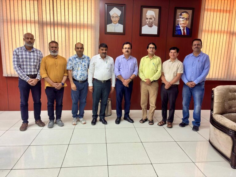 UGC Ph.D. विनियमन 2022 को लागू करने की माँग को लेकर HGCTA प्रतिनिधियों ने कुलपति CDLU को सौंपा ज्ञापन