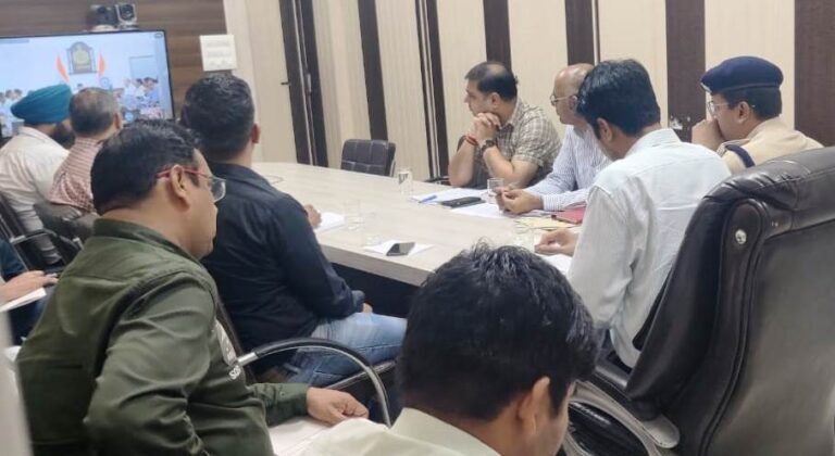 सीईटी परीक्षा शांतिपूर्ण व पारदर्शी तरीके से सम्पन्न करवाने के लिए समन्वय बनाकर कार्य करें अधिकारी :