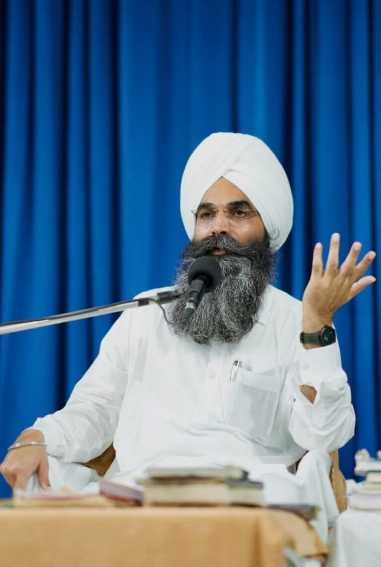 जितनी लूट और ठगी धर्म के काम के अन्दर है, इतनी किसी और काम में नहीं : संत बिरेन्द्र सिंह 