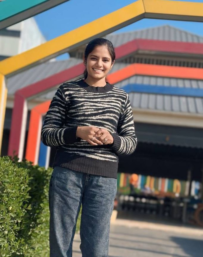 शशि पटीर बनी विभाग छात्रा प्रमुख