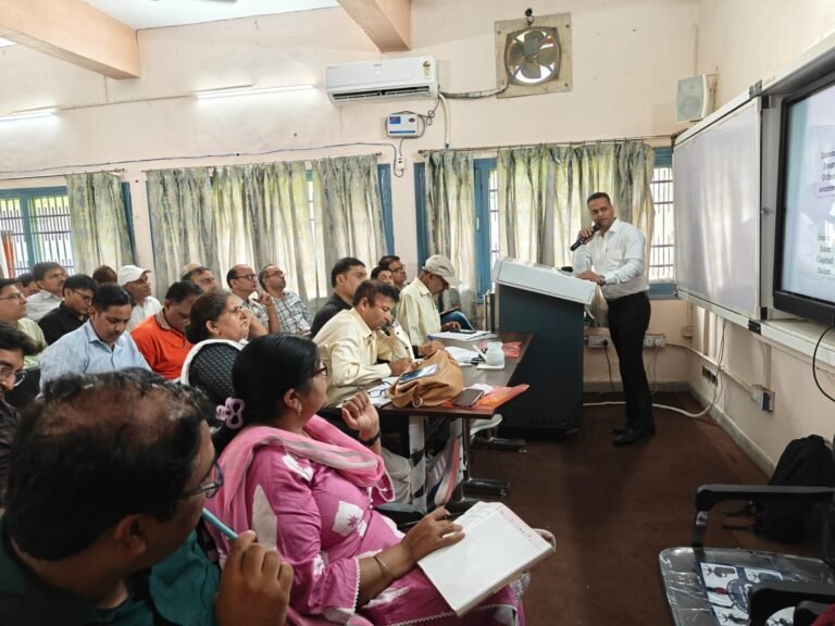 एसडब्लूओटी विश्लेषण की विद्यालय प्रबंधन में अहम भूमिका: डा. बजाज