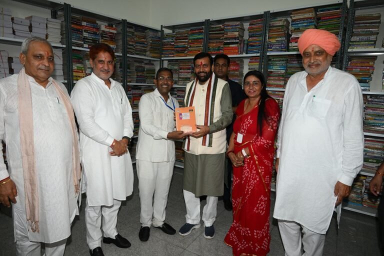 श्री गौशाला में बाबा सरसाईनाथ बुक बैंक वेल्फेयर ट्रस्ट के नवनिर्मित भवन का सीएम ने किया उद्घाटन