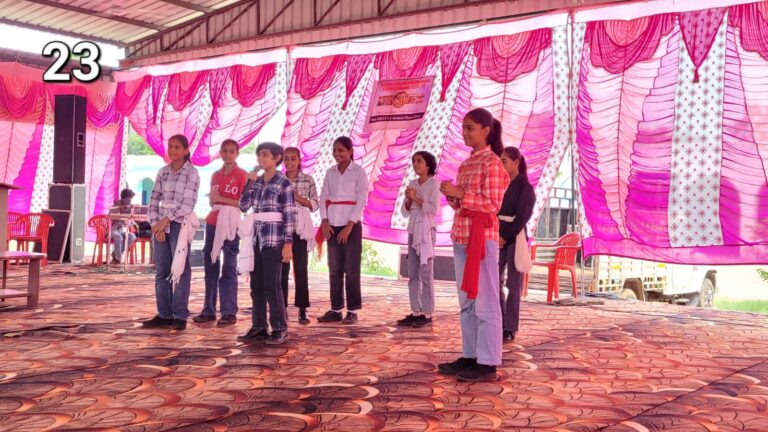 राजकीय वरिष्ठ माध्यमिक विद्यालय साहुवाला द्वितीय की टीम साइंस ड्रामा में प्रथम