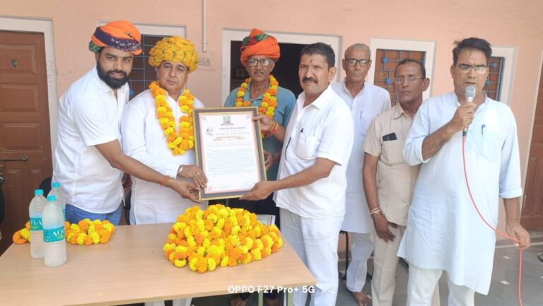 विधायक चंद्रप्रकाश ने भगवान विश्वकर्मा की पूजा करके जनकल्याण की कामना की