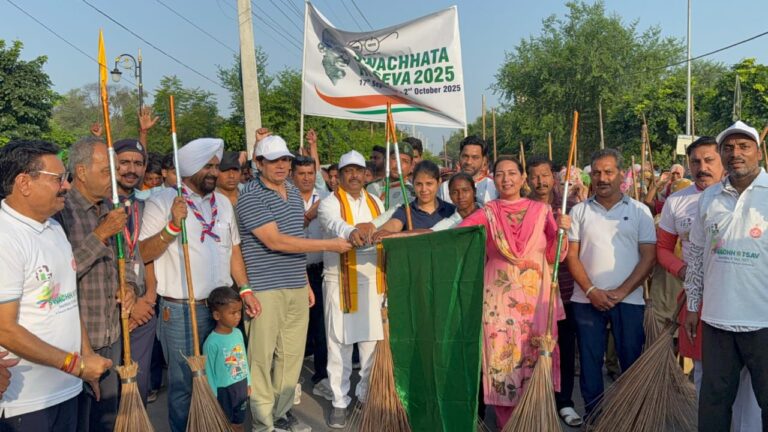– ‘स्वच्छता ही सेवा’ पखवाड़ा के तहत मेगा सफाई अभियान की शुरुआत