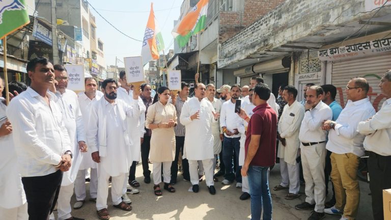 – भाजपा सरकार बड़े पैमाने पर वोटों में गड़बड़ी करके लोकतंत्र को आघात पहुंचा रही : विधायक चंद्रप्रकाश
