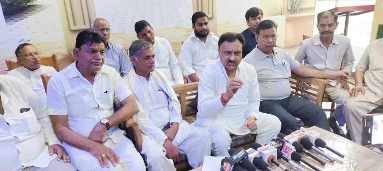 सरकार की गलत नीतियों से प्रदेश में लगातार व्यापार व उद्योग पिछड़ता जा रहा है- बजरंग गर्ग