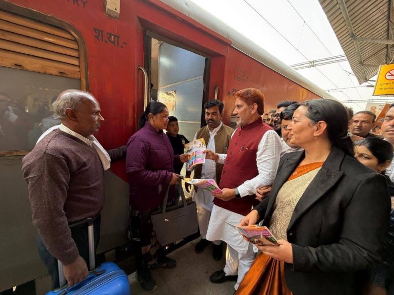 स्वदेशी उत्पादों को अपनाकर राष्ट्र को मजबूत करने में दें योगदान: सांसद सुभाष बराला