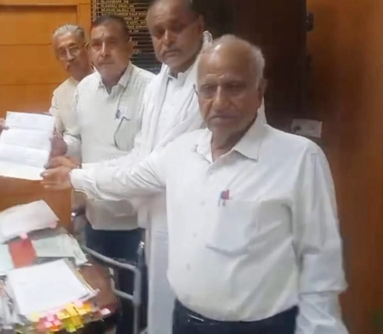 दिशा की बैठक में वार्ड 10 के बाशिंदों ने जोर-शोर से उठाए वार्ड के मुद्दे