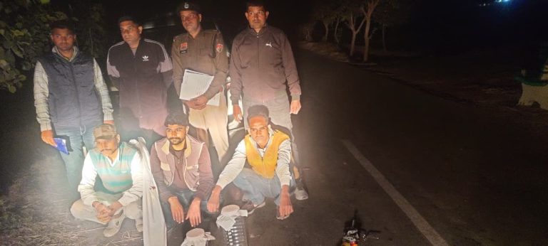 ऑपरेशन हॉटस्पॉट डोमिनेशन’अभियान के तहत सिरसा पुलिस की ताबड़-तोड़ कार्रवाई, 3 अवैध हथियार व 27 जिंदा कारतूस बरामद कर तीन युवकों को पुलिस ने दबोचा ।