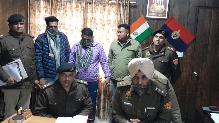 महिला के कानों से सोने की बालियां छीना-झपटी की वारदात 24 घंटे में सुलझी,दो आरोपी काबू,दो अन्य वारदातों का खुलासा ।