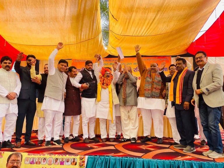 नाई समाज के स्थापना दिवस पर हुआ भव्य सम्मेलन