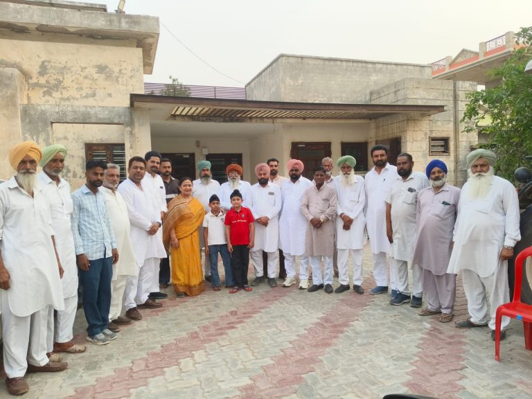 ब्लॉक समिति बड़ागुढ़ा के पूर्व चेयरमैन गुरविंद्र सिंह सिद्धू भाजपा में शामिल