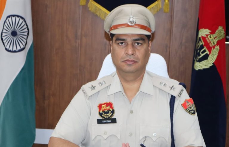 महिला एवं बाल सुरक्षा को लेकर हर घर तक पहुंचाया जा रहा जागरूकता संदेश : एसपी दीपक सहारन ।