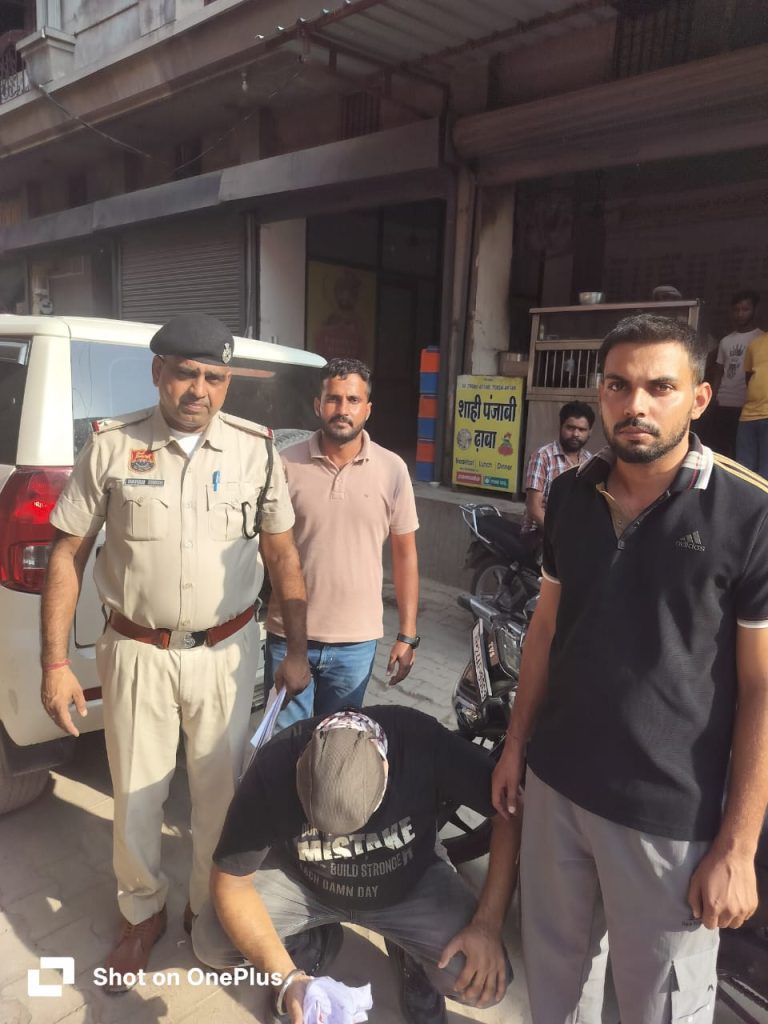 बाइक सवार युवक 107 ग्राम 740 मिलीग्राम अफीम सहित काबू ।