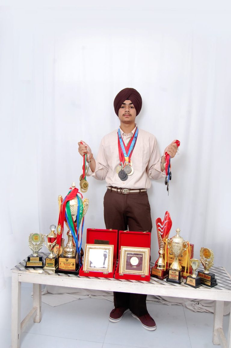 सेंट जेवियर्स स्कूल के निशानेबाज नवकीरत ने जीता कांस्य, नैशनल के लिए चयनित