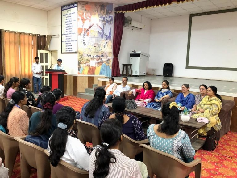 राजकीय नेशनल महाविद्यालय, सिरसा में ‘नशा मुक्ति युवा फॉर विकसित भारत’ राष्ट्रीय संकल्प समारोह आयोजित
