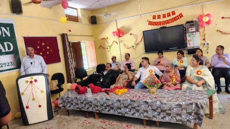 प्रधानाचार्य राजेश मल्होत्रा हुए सेवानिवृत्त